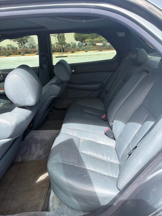1990 Lexus LS 1st Gen - Image 14 of 20