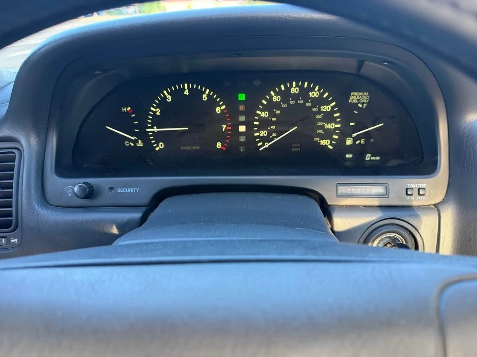 1990 Lexus LS 1st Gen - Image 8 of 9