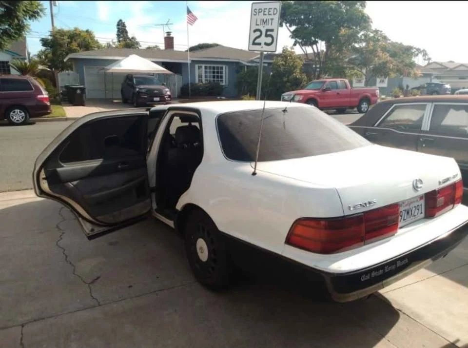 1990 Lexus LS 1st Gen - Image 2 of 6