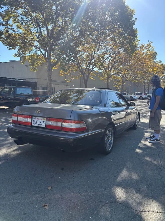 1990 Lexus LS 1st Gen - Image 4 of 11