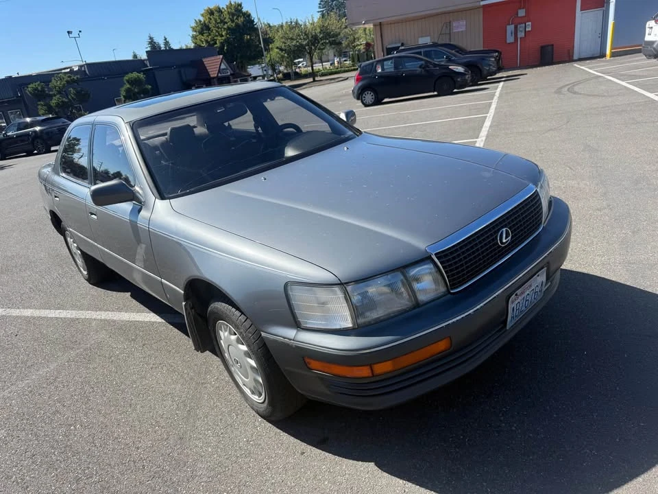 1990 Lexus LS 1st Gen - Image 2 of 11