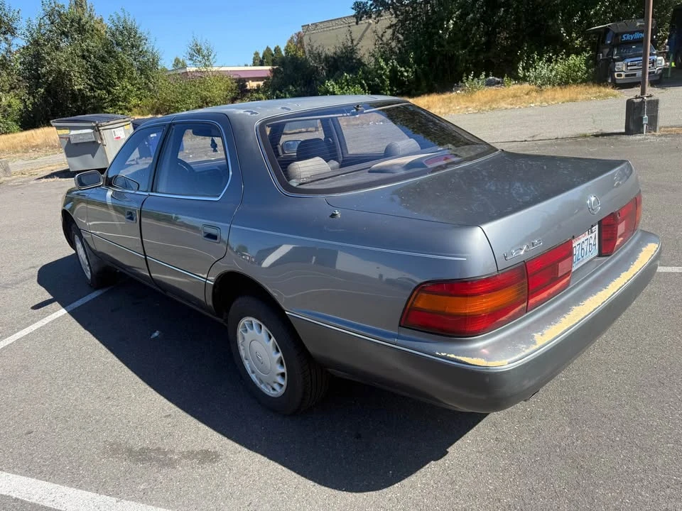 1990 Lexus LS 1st Gen - Image 4 of 11