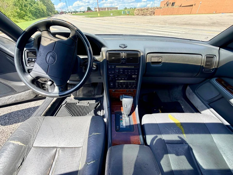 1990 Lexus LS 1st Gen - Image 3 of 15