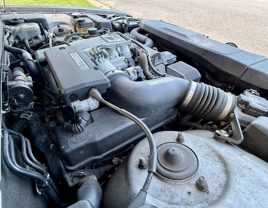 1990 Lexus LS 1st Gen - Image 12 of 15