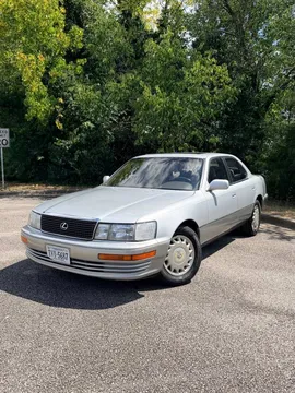 1990 Lexus LS400