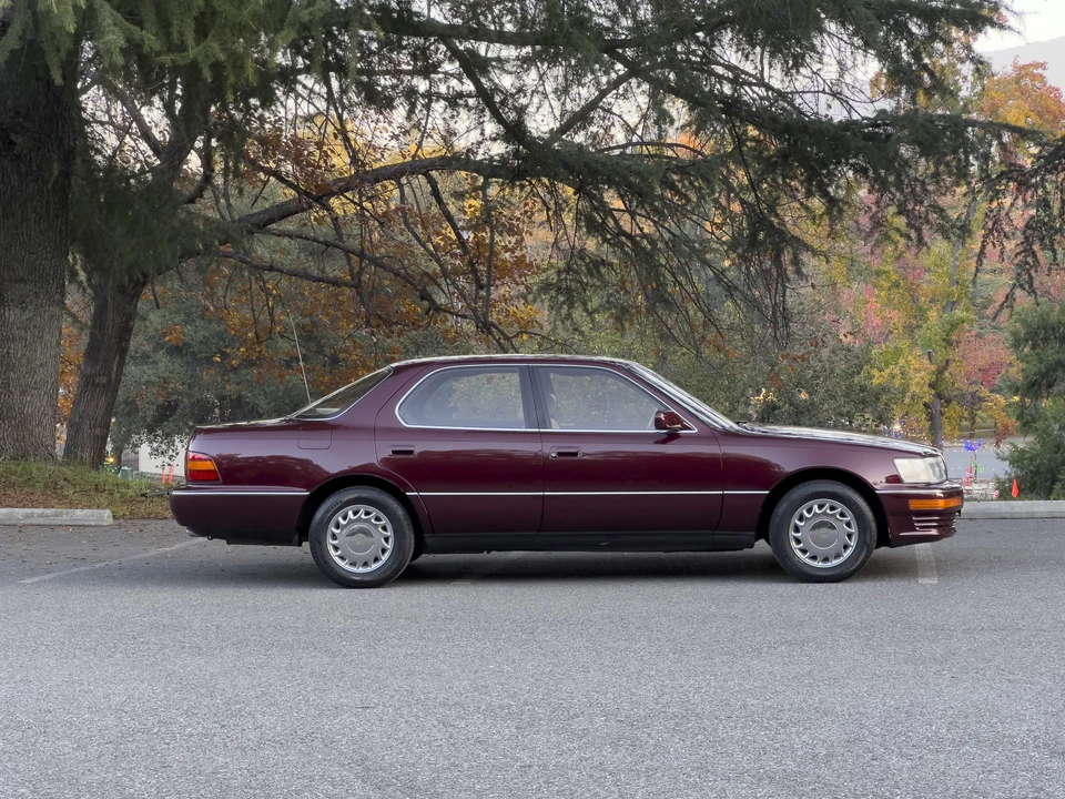 1990 Lexus LS 1st Gen - Image 19 of 31