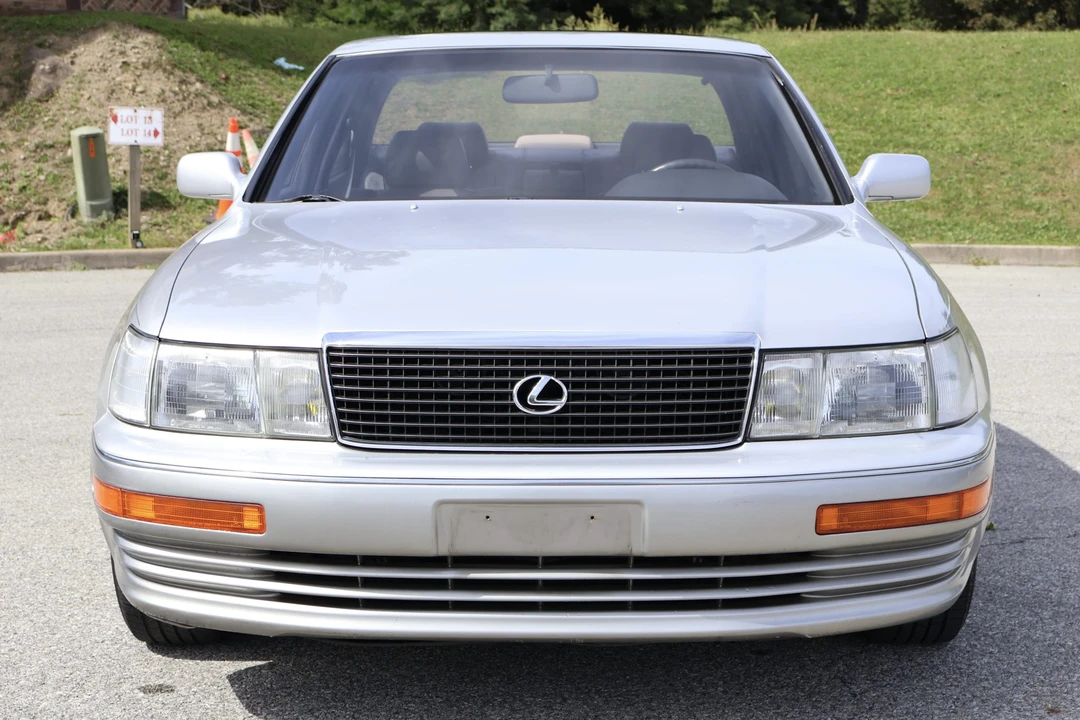 1990 Lexus LS 1st Gen - Image 15 of 31