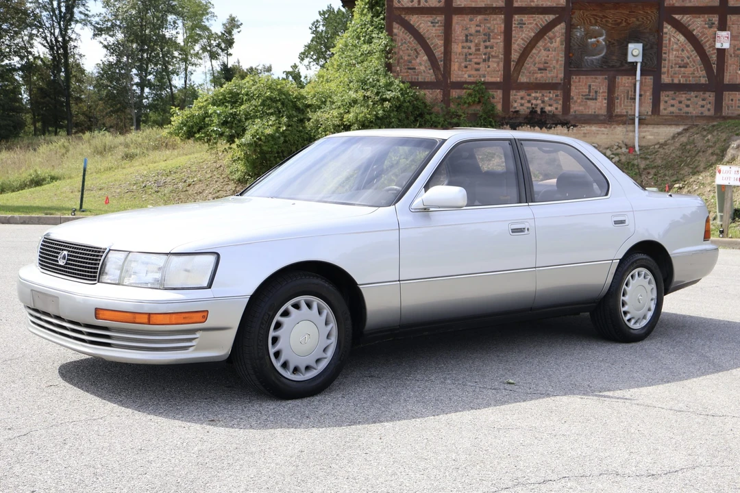 1990 Lexus LS 1st Gen - Image 4 of 31