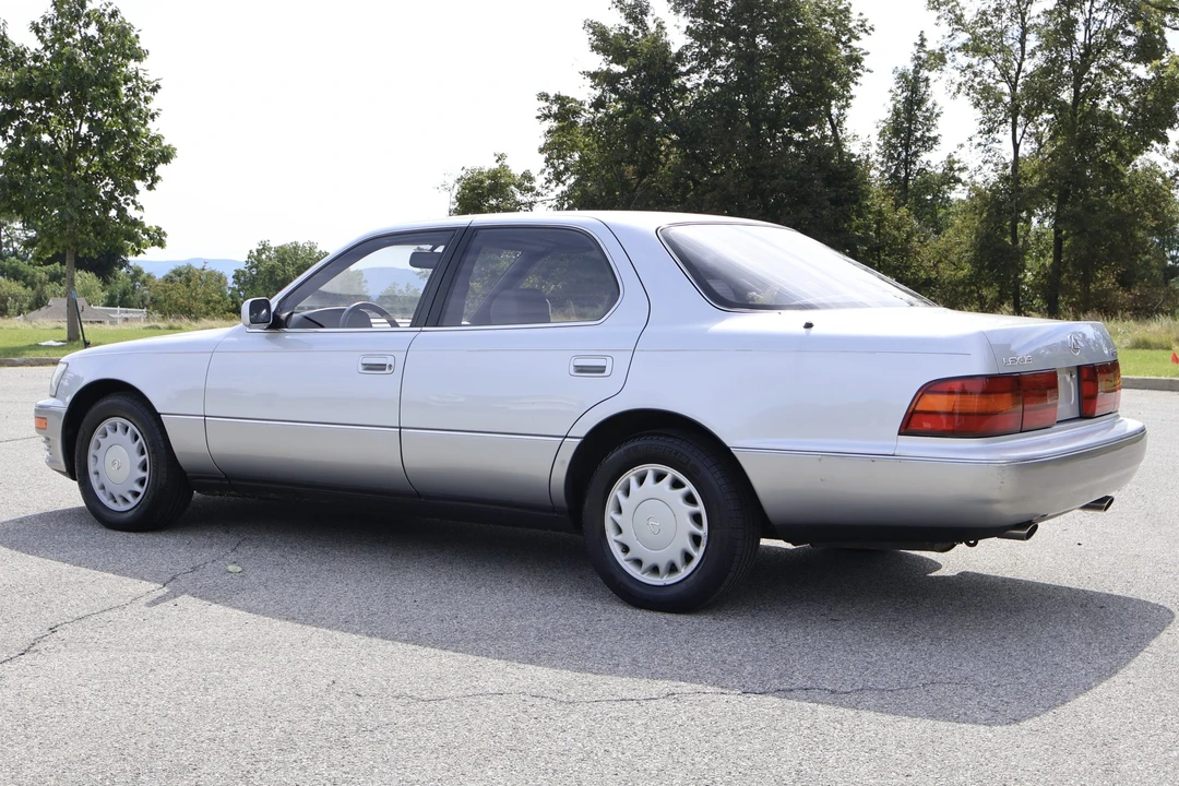 1990 Lexus LS 1st Gen - Image 7 of 31