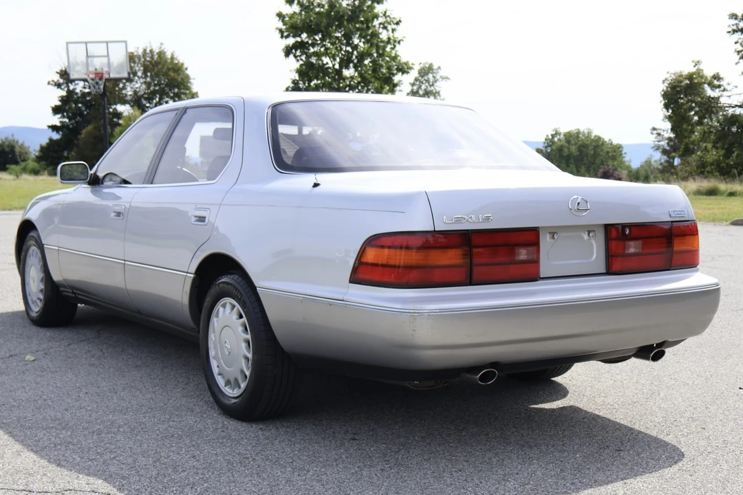 1990 Lexus LS 1st Gen - Image 8 of 31