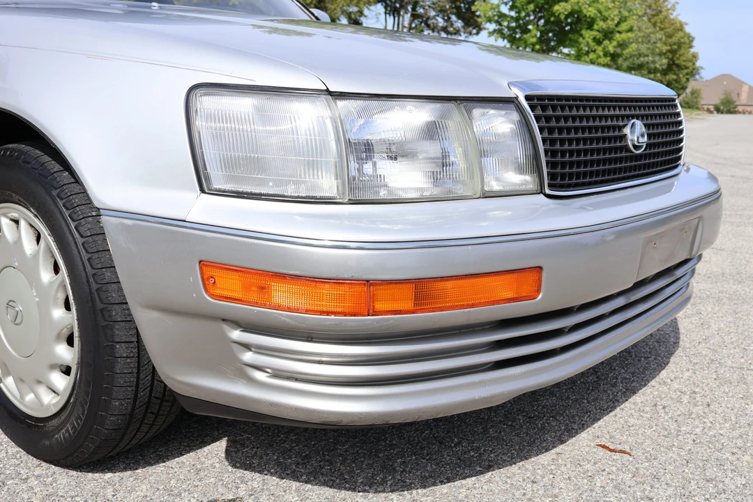 1990 Lexus LS 1st Gen - Image 19 of 31