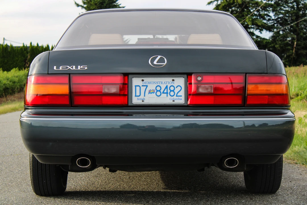 1990 Lexus LS 1st Gen - Image 16 of 31