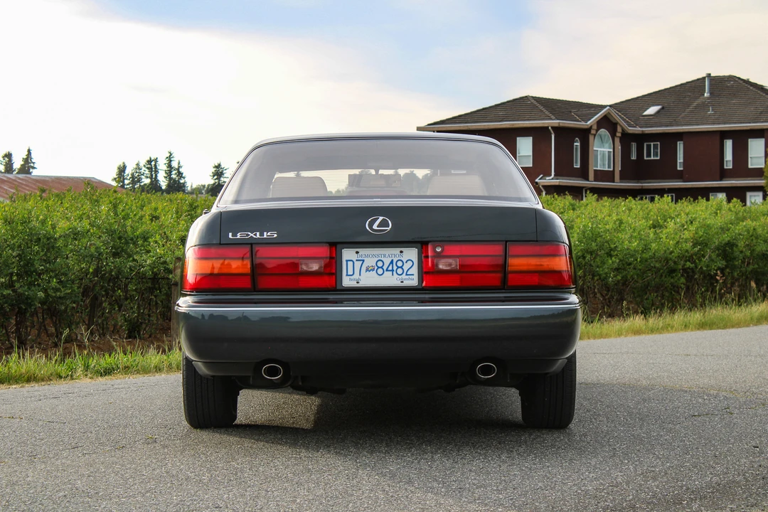 1990 Lexus LS 1st Gen - Image 15 of 31