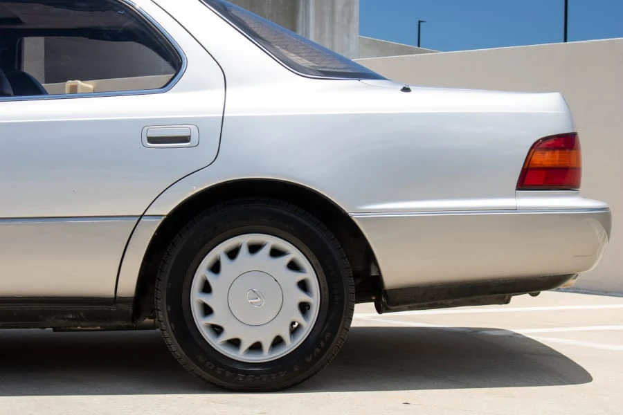 1990 Lexus LS 1st Gen - Image 12 of 31