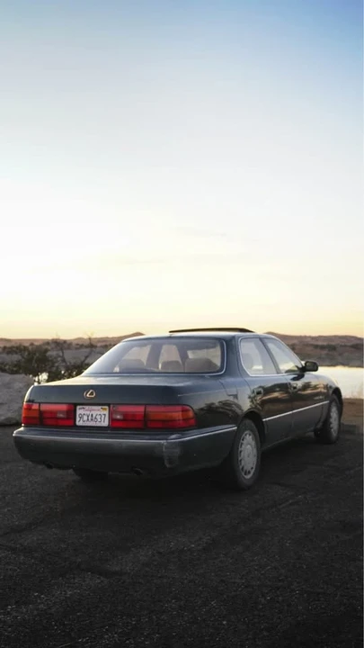 1990 Lexus LS 1st Gen - Image 2 of 6
