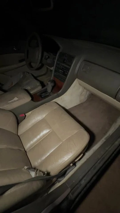 1990 Lexus LS 1st Gen - Image 6 of 6