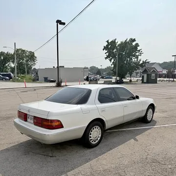 1990 Lexus LS 400