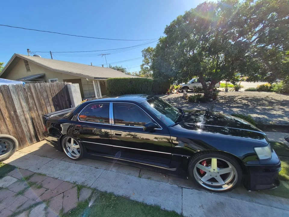 1990 Lexus LS 1st Gen - Image 2 of 9