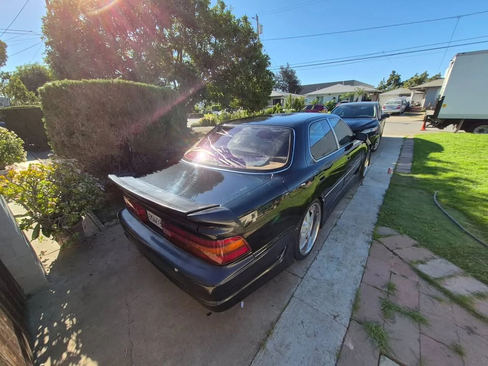 1990 Lexus LS 1st Gen - Image 5 of 9