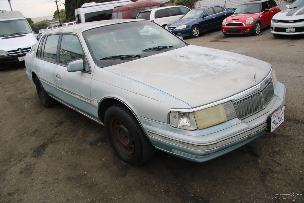 1990 Lincoln Continental 8th Gen - Image 8 of 21