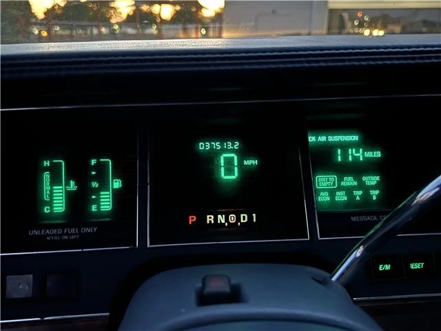 1990 Lincoln Town Car - Image 8 of 12