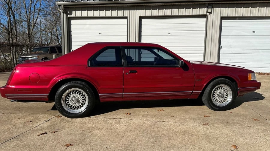 1990 Lincoln Continental Mark VII - Image 3 of 15