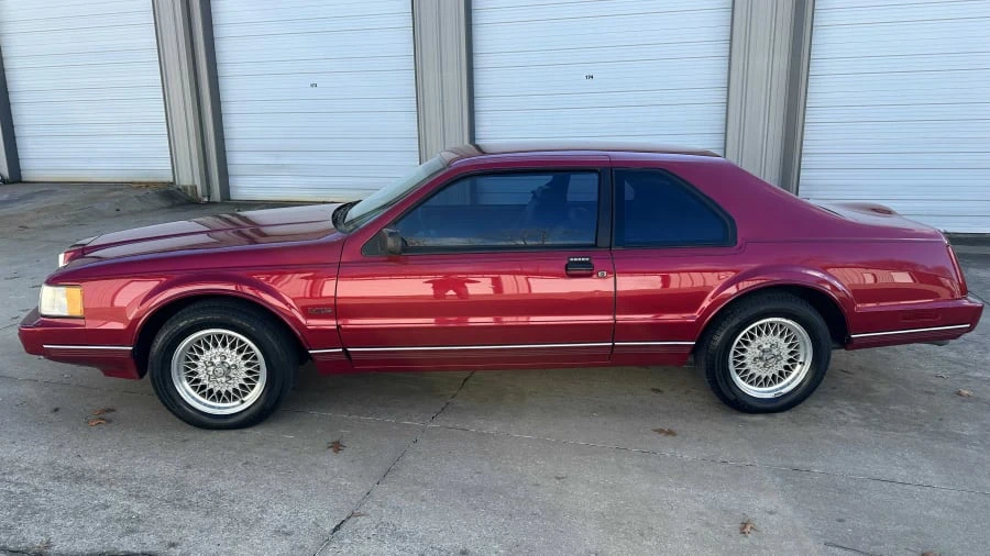 1990 Lincoln Continental Mark VII - Image 2 of 15