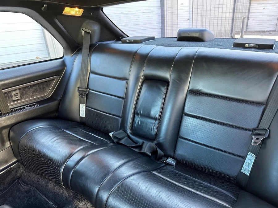 1990 Lincoln Continental Mark VII - Image 10 of 15
