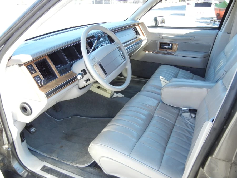 1990 Lincoln Town Car - Image 4 of 8