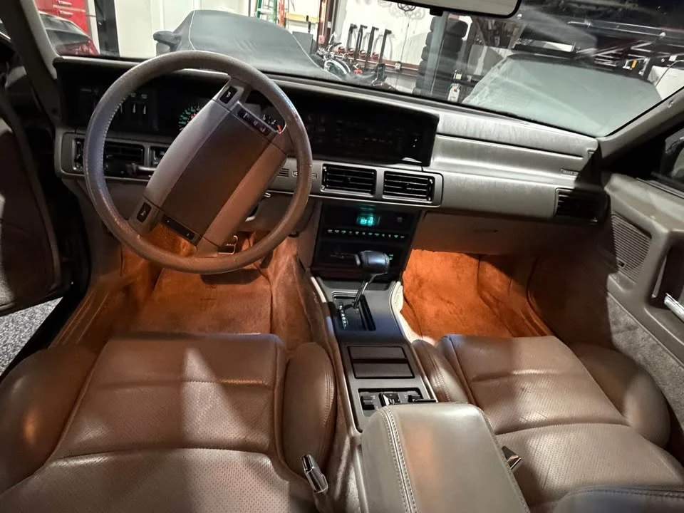 1990 Lincoln Continental Mark VII - Image 10 of 14