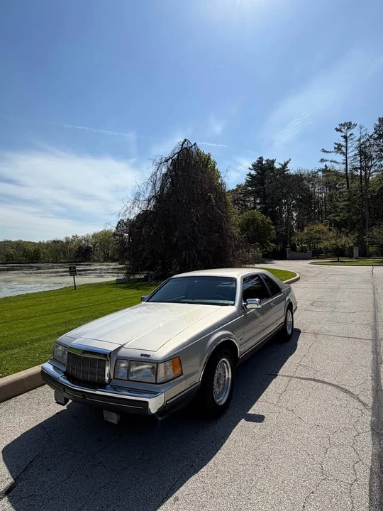 1990 Lincoln Continental Mark VII - Image 5 of 14
