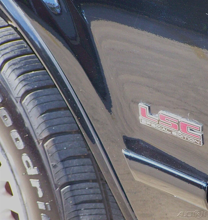 1990 Lincoln Continental Mark VII - Image 18 of 21