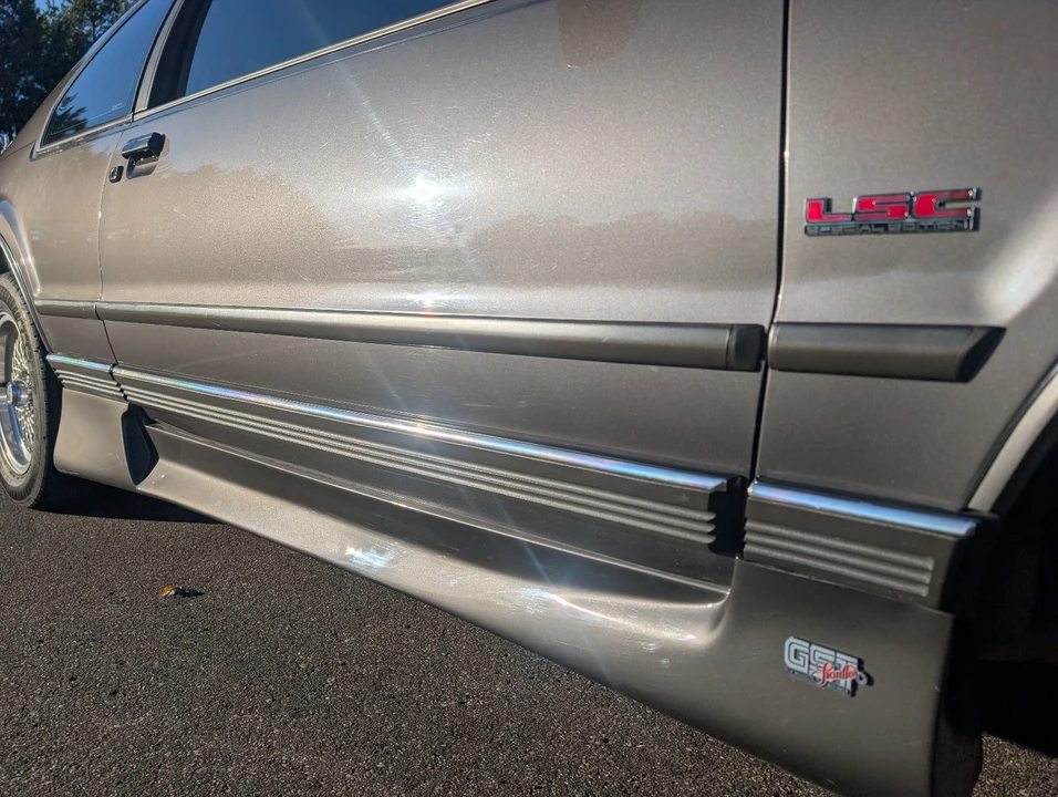 1990 Lincoln Continental Mark VII - Image 9 of 21