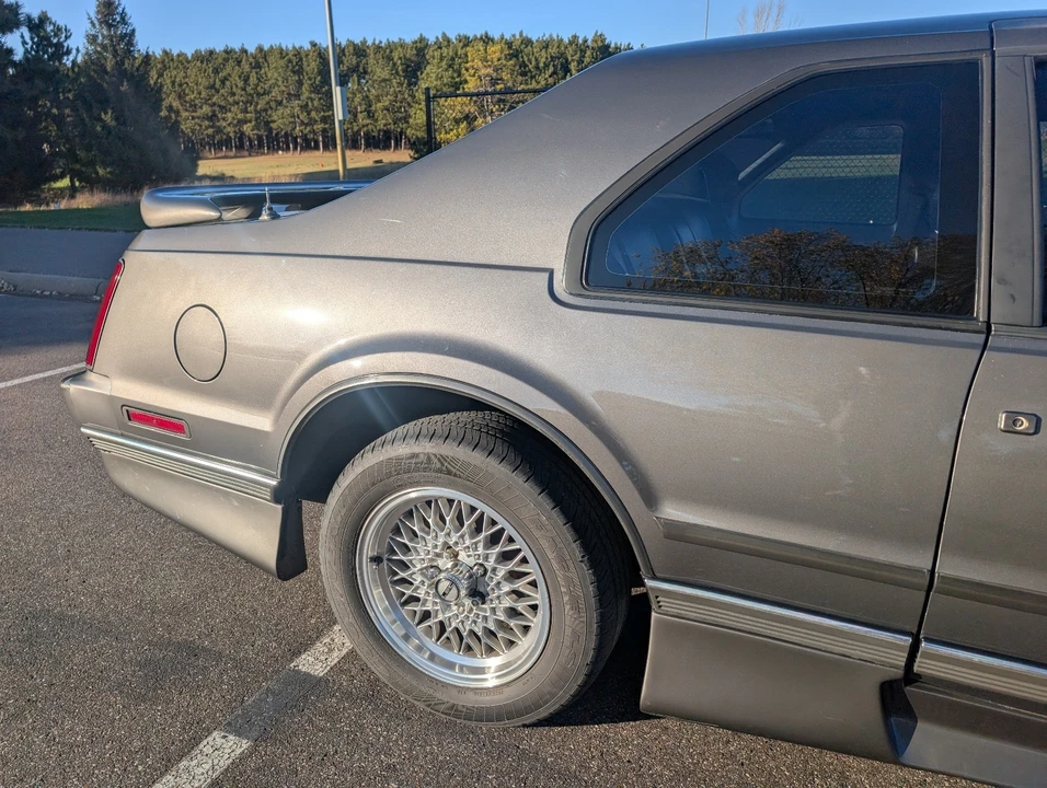 1990 Lincoln Continental Mark VII - Image 8 of 21