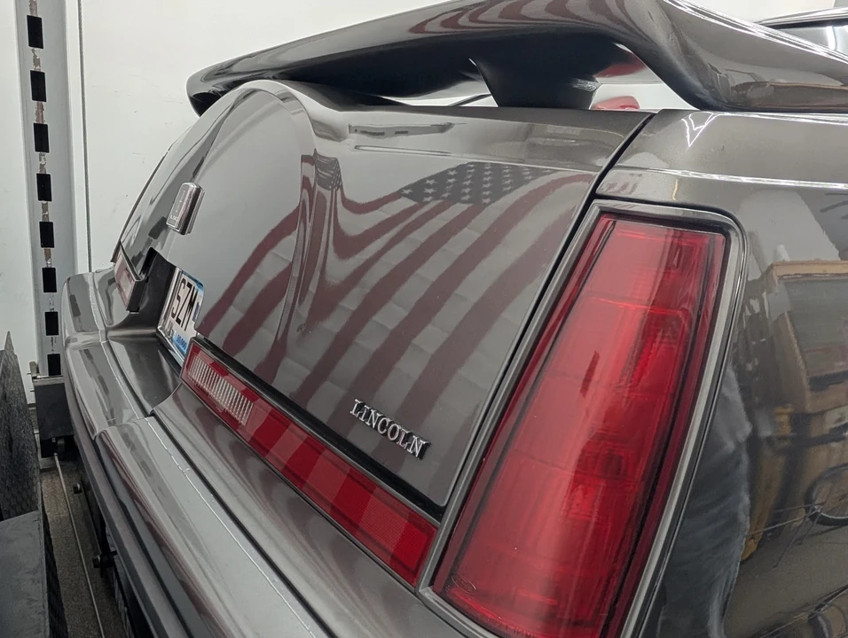 1990 Lincoln Continental Mark VII - Image 3 of 21