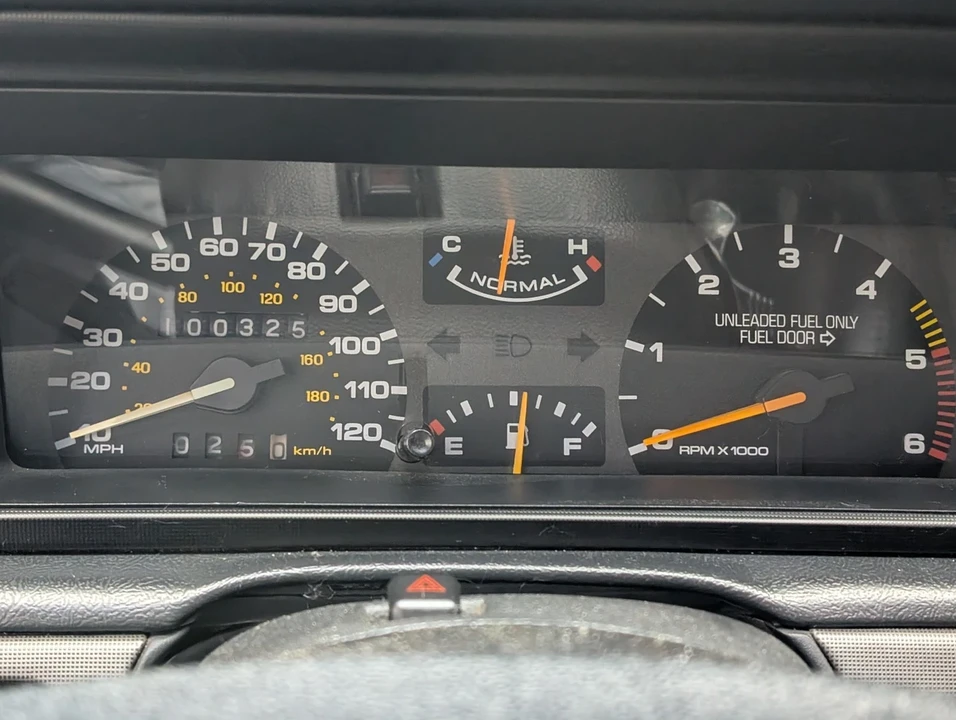 1990 Lincoln Continental Mark VII - Image 19 of 21