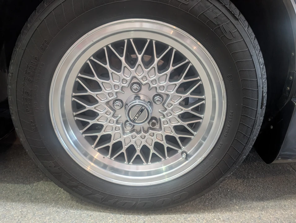 1990 Lincoln Continental Mark VII - Image 20 of 21