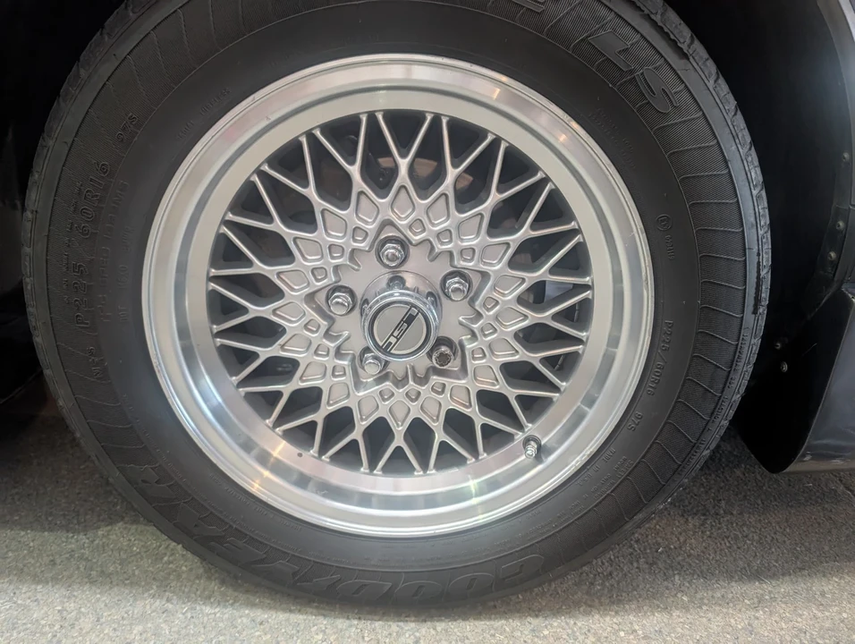 1990 Lincoln Continental Mark VII - Image 15 of 21