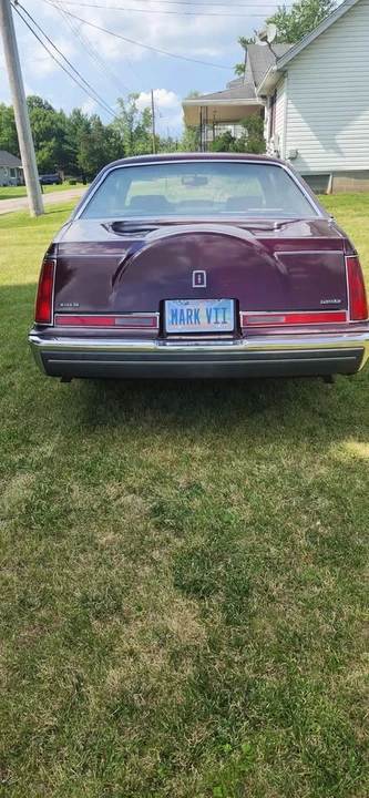 1990 Lincoln Continental Mark VII - Image 7 of 10