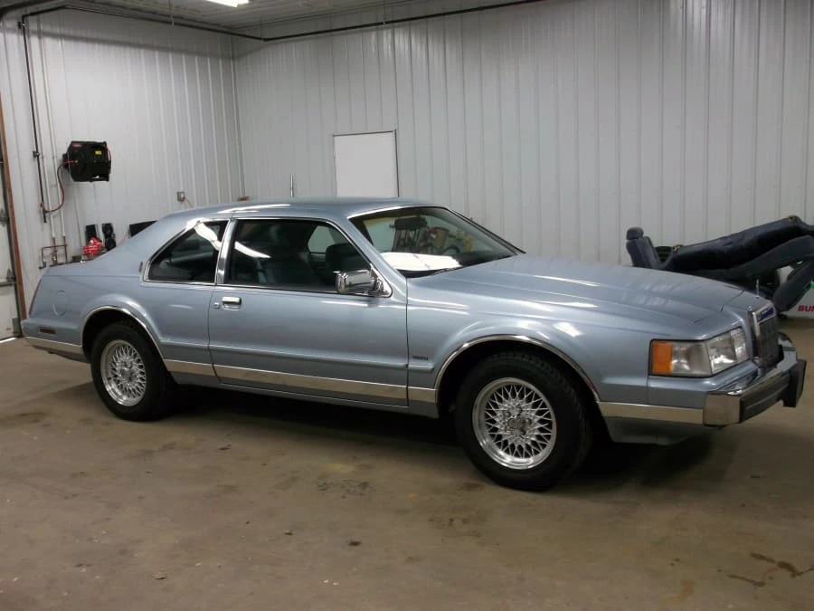 1990 Lincoln Continental Mark VII - Image 8 of 8