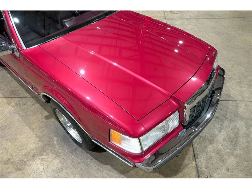 1990 Lincoln Continental Mark VII - Image 18 of 31