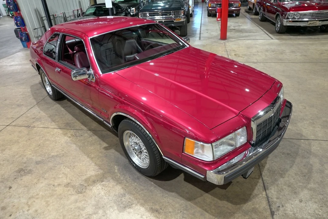 1990 Lincoln Continental Mark VII - Image 14 of 31