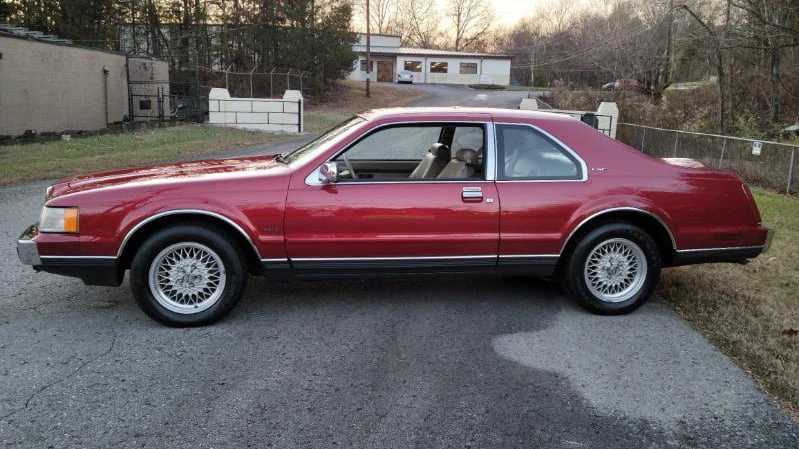 1990 Lincoln Continental Mark VII - Image 2 of 20