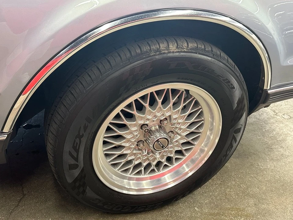 1990 Lincoln Continental Mark VII - Image 31 of 31