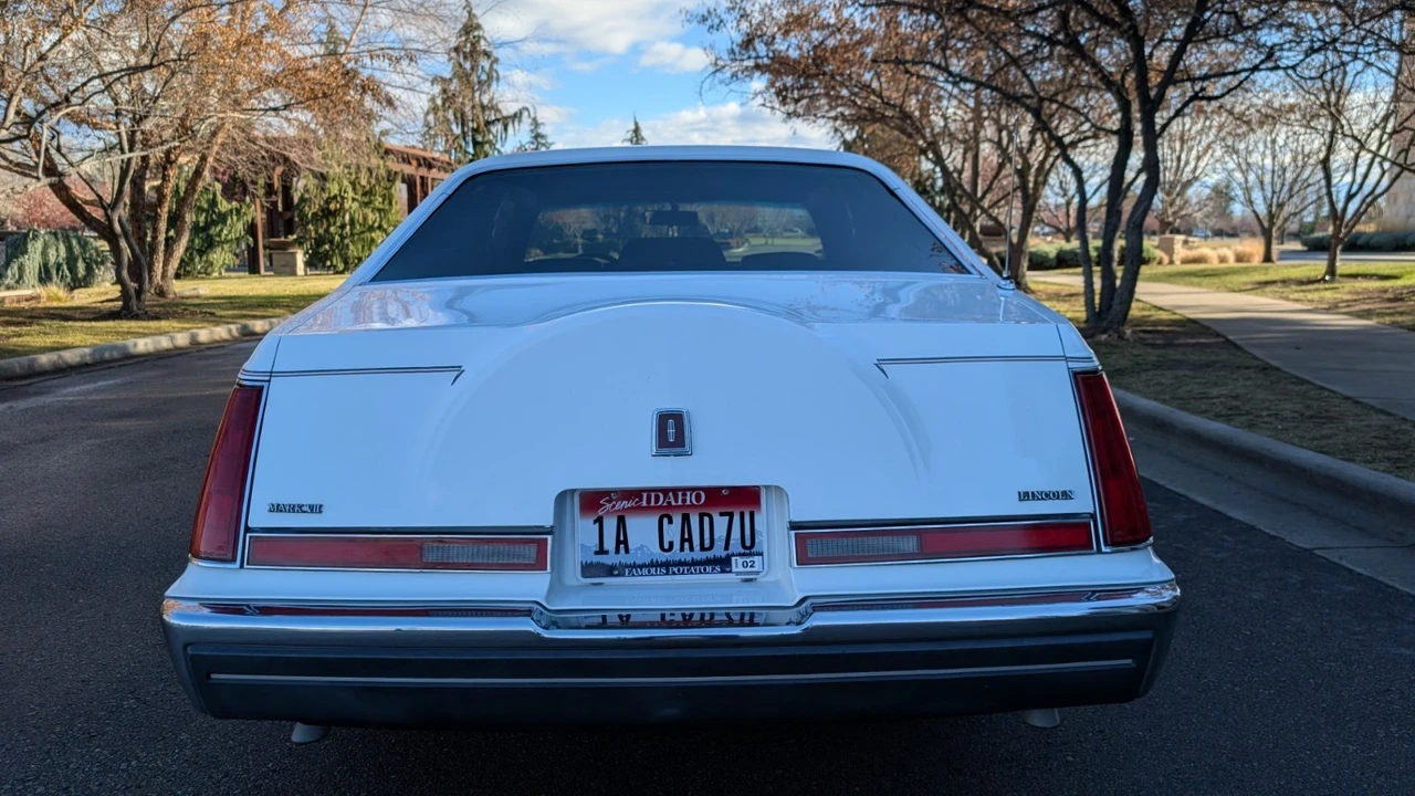 1990 Lincoln Continental Mark VII - Image 6 of 21