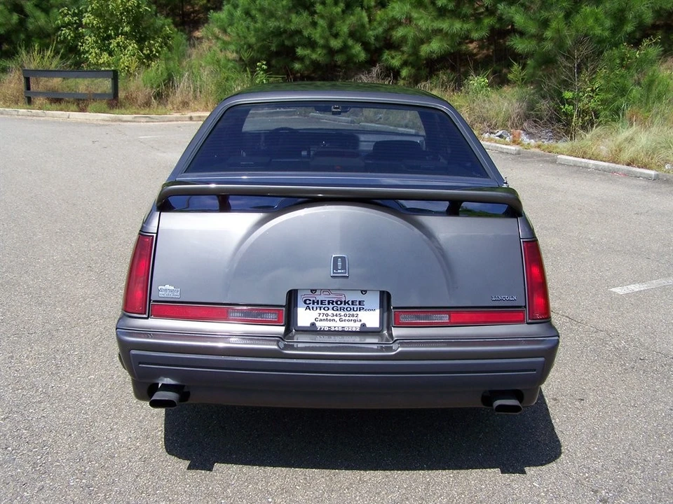 1990 Lincoln Continental Mark VII - Image 20 of 31