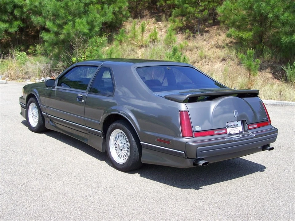 1990 Lincoln Continental Mark VII - Image 4 of 31