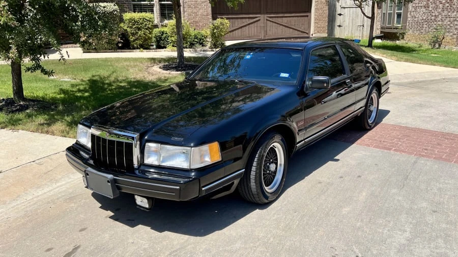 1990 Lincoln Continental Mark VII - Image 17 of 31