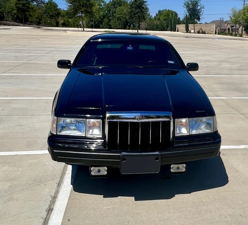 1990 Lincoln Continental Mark VII - Image 4 of 31