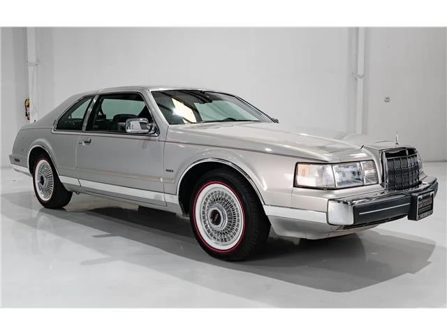 1990 Lincoln Continental Mark VII - Image 4 of 12